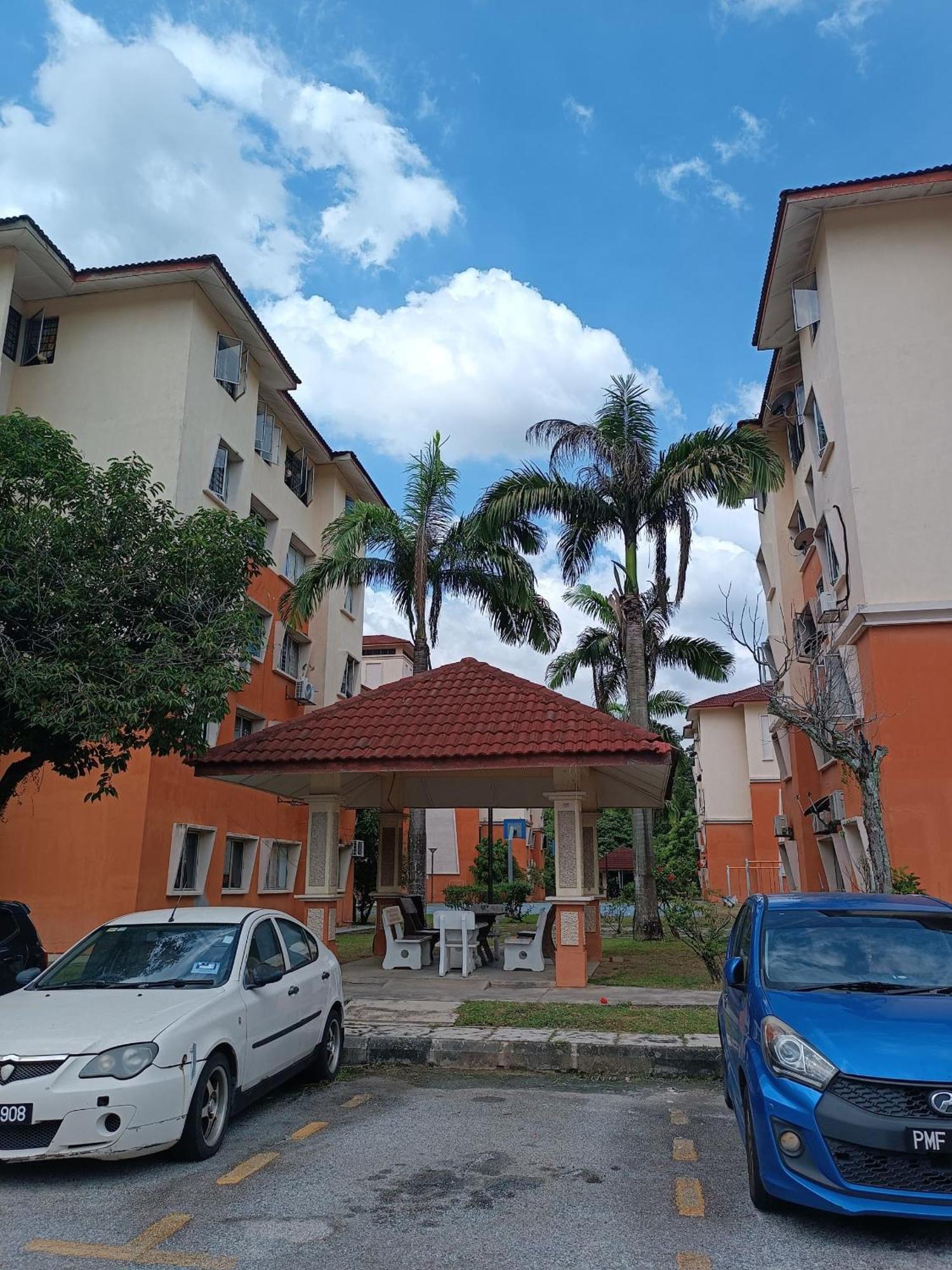 M.Fr Homestay Pangsapuri Putra Damai Putrajaya Buitenkant foto