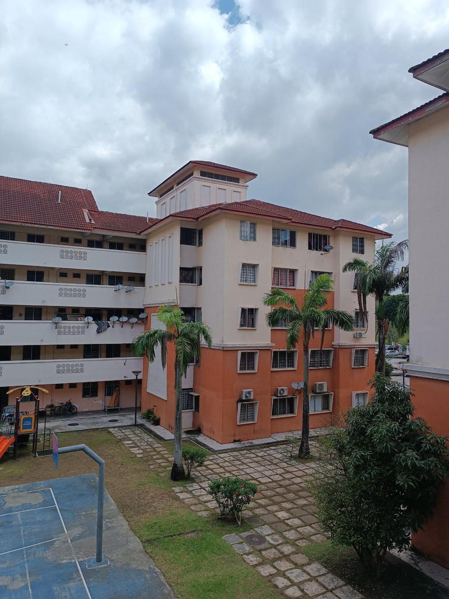 M.Fr Homestay Pangsapuri Putra Damai Putrajaya Buitenkant foto